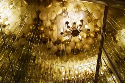 Loose Balloons With Gold Mylar Ribbon