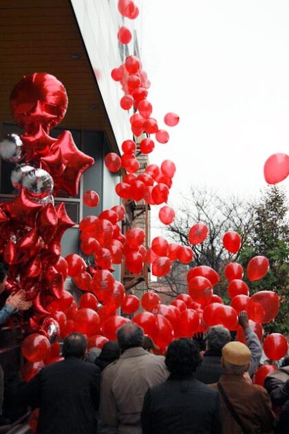 Annie Balloon Drop