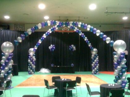 Balloon Columns With String of Pearls
