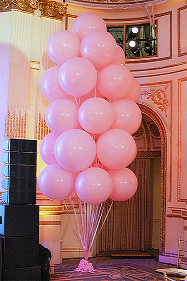 Gigantic Balloon tree