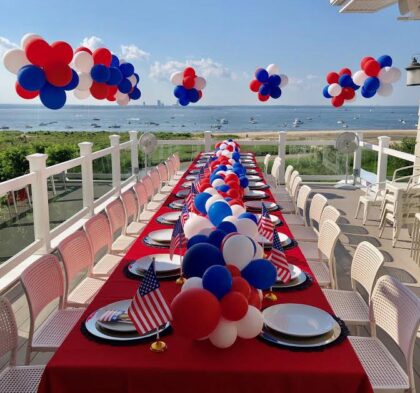 Hamptons Balloon Table Garland and Topiaries