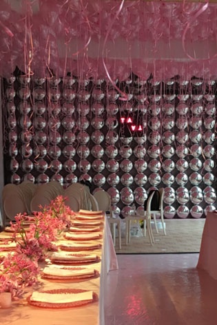 Loft Silver Balloon Wall With 12" Free Floating Latex